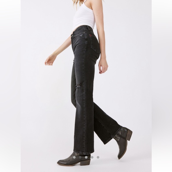 BDG High-waisted Comfort Stretch Black Jeans - Picture 2 of 8